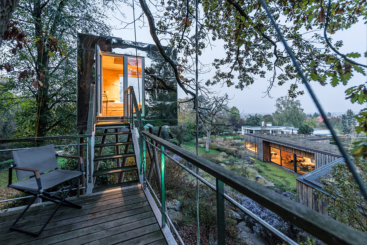 We built your luxury and exclusive treehouse